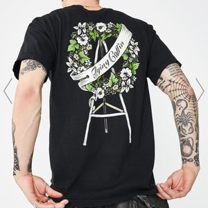 Flying Coffin Wreath Graphic Tee T-Shirt NWT